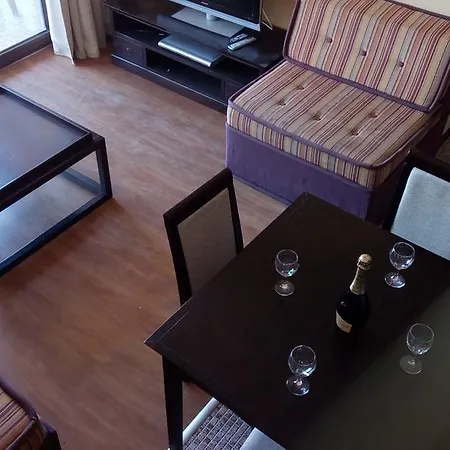 In Royal Beach Apartment