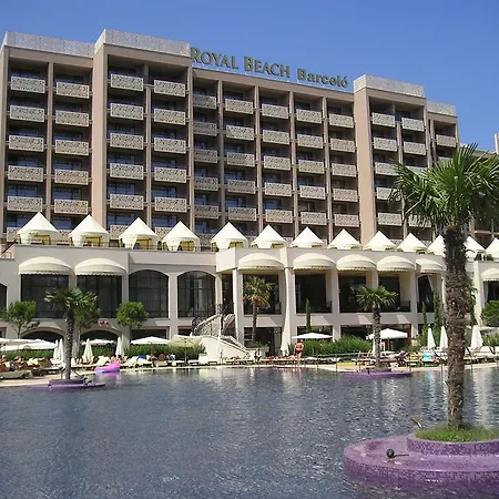 Apartment In Royal Beach