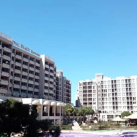 In Royal Beach Apartamento