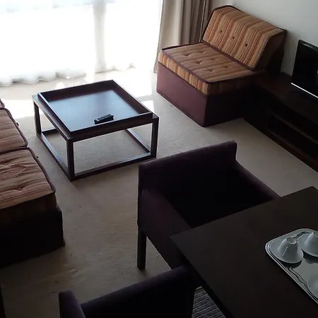 In Royal Beach Apartamento *