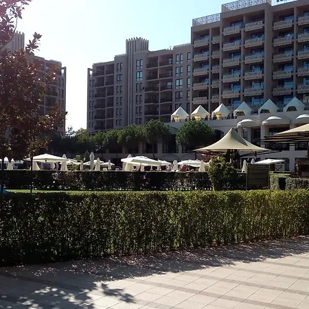 In Royal Beach Apartamento